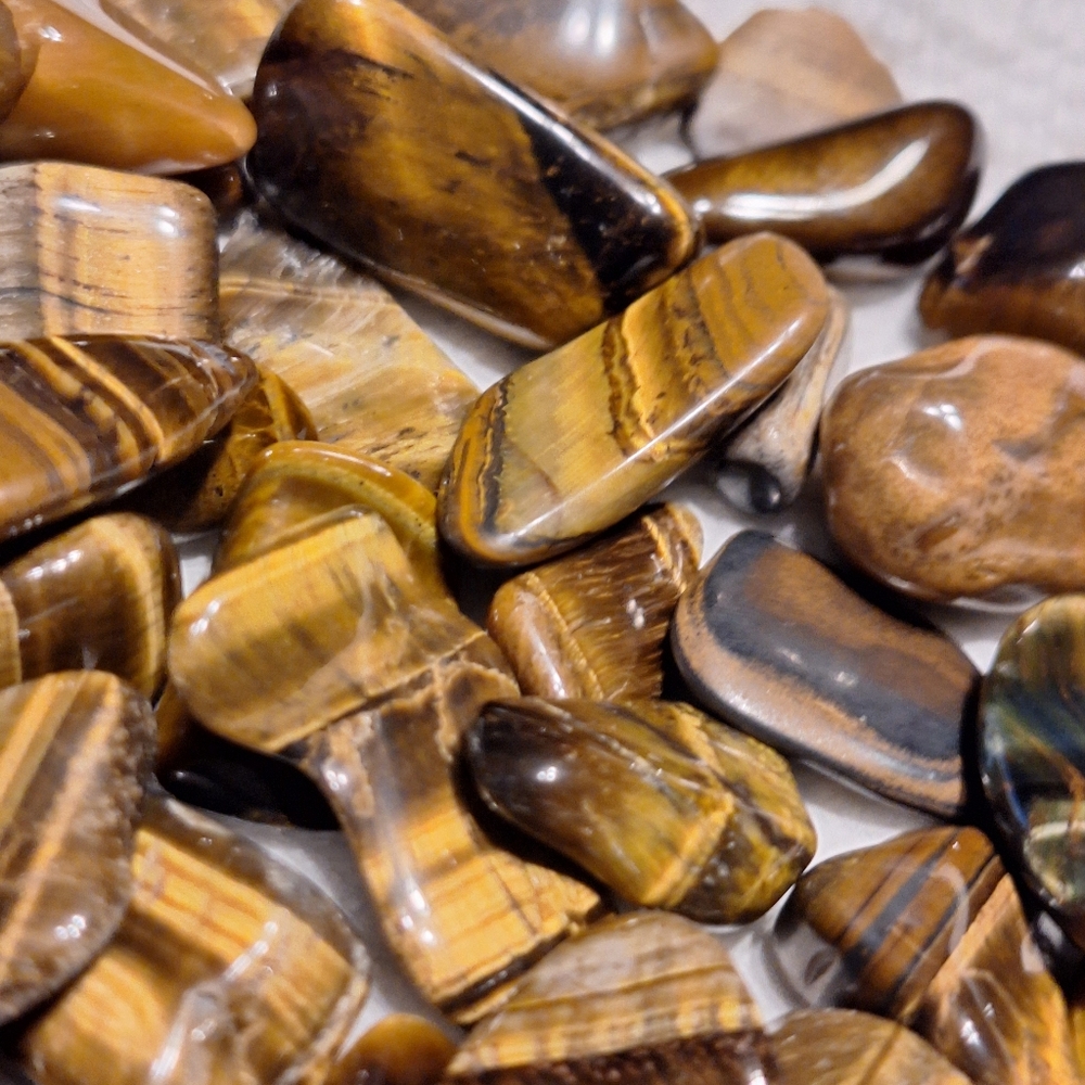 6 Polished assorted Rocks or Stones * Tarot Or Oracle card Included. - Picture 3 of 16